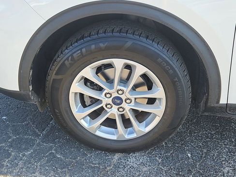 Used 2022 Ford Escape SE w/ Cold Weather Package image 14