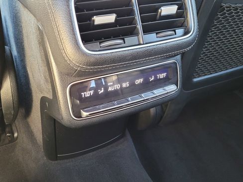 Used 2020 Mercedes-Benz GLS 450 4MATIC image 11