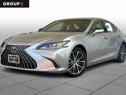Certified 2022 Lexus ES 350 w/ Premium Package