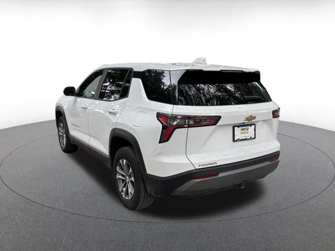 Used 2025 Chevrolet Equinox LT FWD image 9