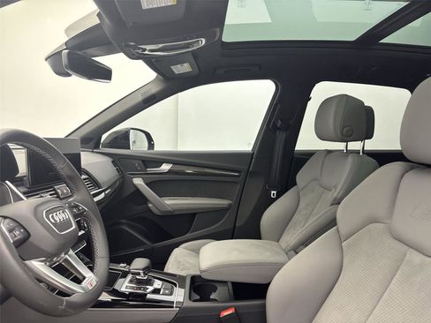 Used 2023 Audi SQ5 Premium Plus image 24