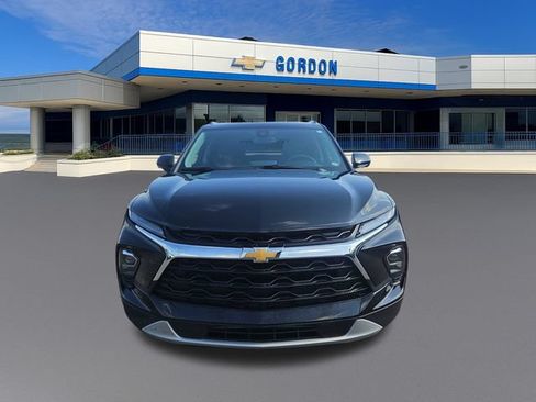 Used 2023 Chevrolet Blazer LT w/ Convenience Package FWD image 9