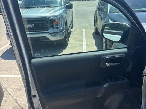 Used 2023 Toyota Tacoma TRD Off-Road w/ Technology Package image 11