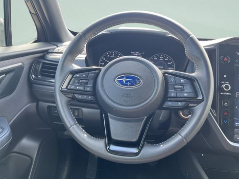 Used 2025 Subaru Forester Premium AWD/4WD image 26