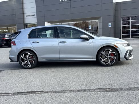 New 2026 Volkswagen GTI SE FWD image 6