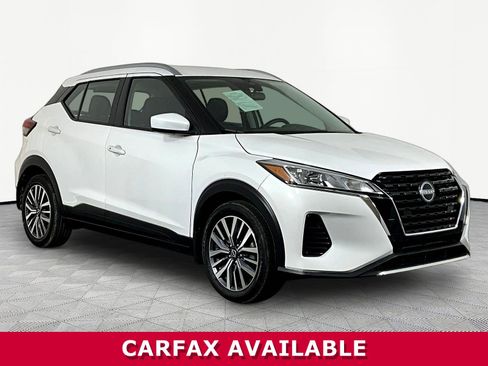 Used 2024 Nissan Kicks SV FWD image 3