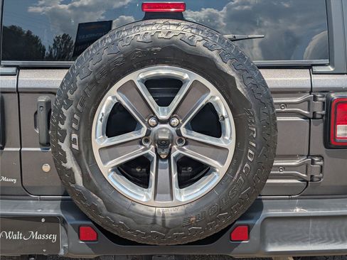 Used 2020 Jeep Wrangler Unlimited Sahara AWD/4WD image 5