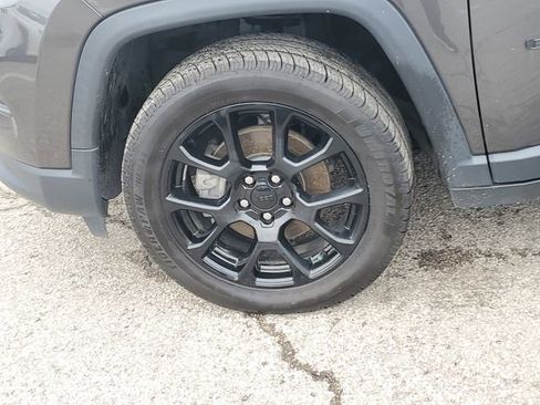 Used 2022 Jeep Compass Altitude image 8