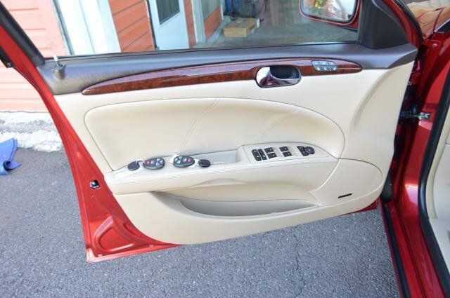 Used 2008 Buick Lucerne CXS FWD image 28