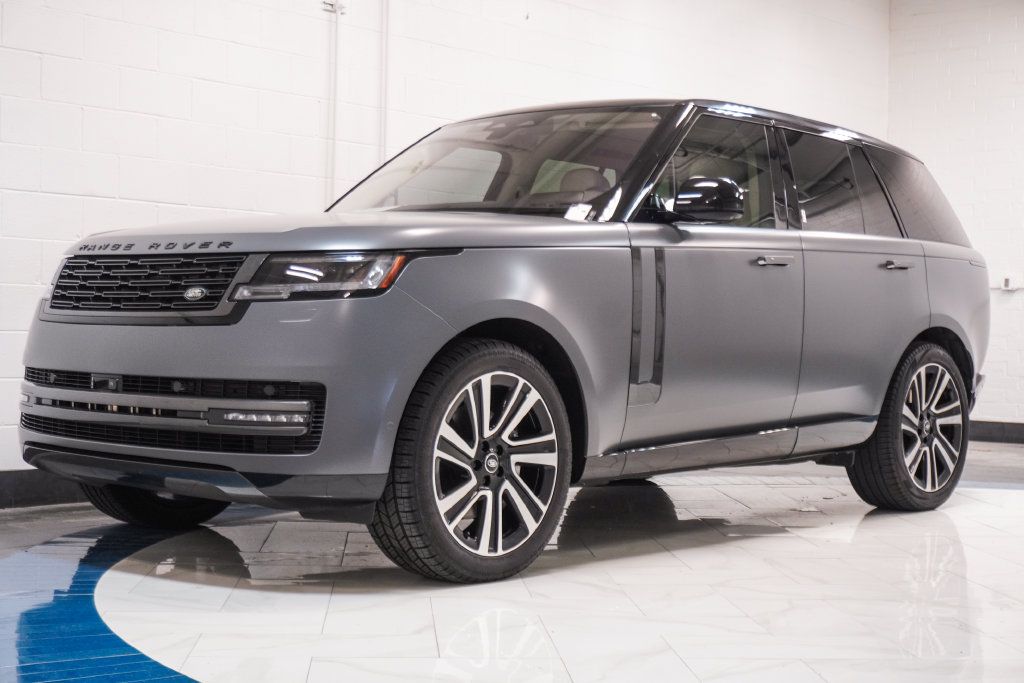Used 2023 Land Rover Range Rover SE AWD/4WD image 4