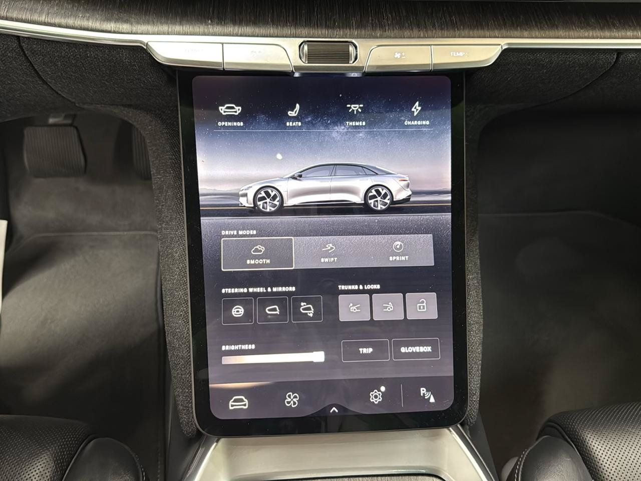 Used 2025 Lucid Air Touring AWD/4WD image 23