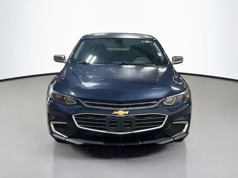 Used 2017 Chevrolet Malibu LS FWD image 2