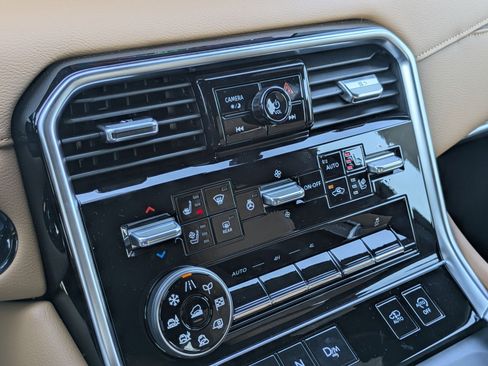 New 2026 Nissan Armada Platinum Reserve image 21