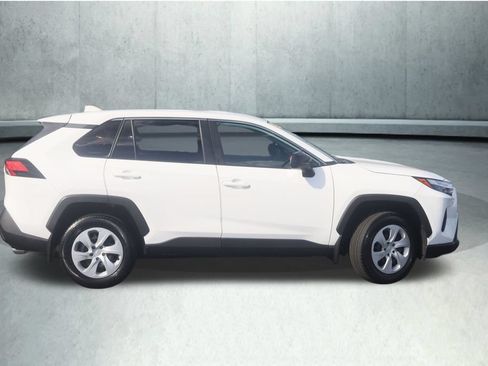 Used 2023 Toyota RAV4 LE AWD/4WD image 19
