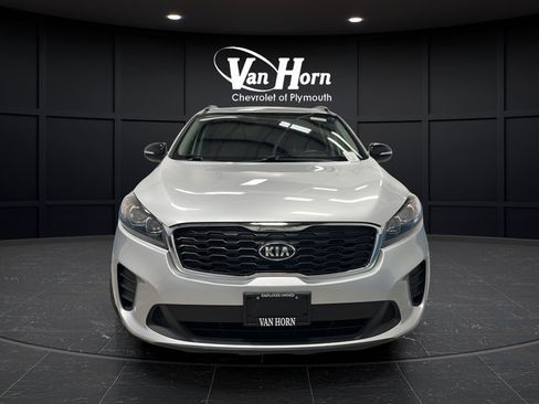Used 2019 Kia Sorento S AWD/4WD image 2