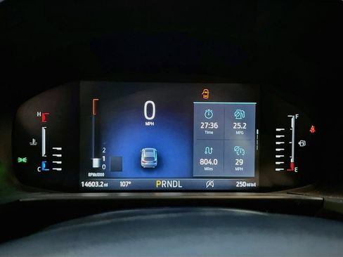Used 2024 Ford Escape ST-Line w/ Tech Pack #1 FWD image 11