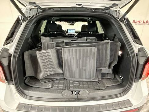 Certified 2025 Ford Explorer ST-Line AWD/4WD image 28