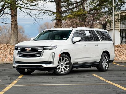 Used 2022 Cadillac Escalade ESV Premium Luxury Platinum w/ Heavy-Duty Trailer Package