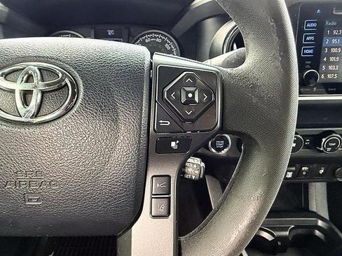 Used 2019 Toyota Tacoma TRD Off-Road AWD/4WD image 29