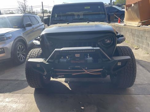 Used 2022 Jeep Wrangler Sport image 2