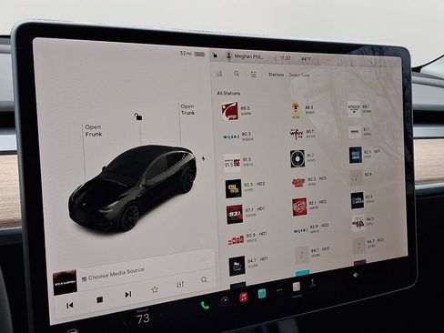 Used 2021 Tesla Model Y Long Range image 18