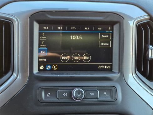 Used 2019 Chevrolet Silverado 1500 Custom w/ Custom Convenience Package image 8