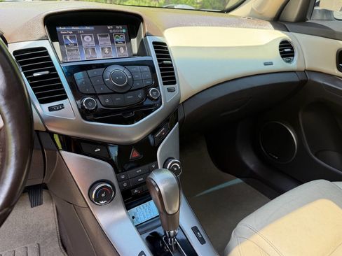 Used 2015 Chevrolet Cruze LTZ w/ Sun, Sound and Sport Package FWD image 10