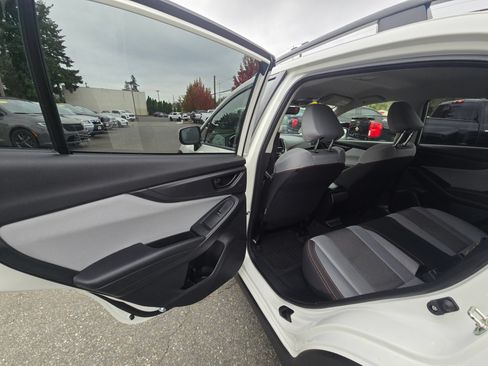 Used 2021 Subaru Crosstrek 2.0i Premium AWD/4WD image 15