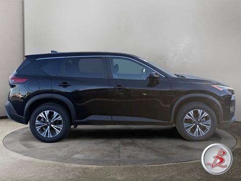 Used 2023 Nissan Rogue SV AWD/4WD image 8