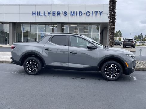 Used 2022 Hyundai Santa Cruz SEL w/ Activity Package AWD/4WD image 2