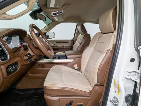 Used 2020 RAM 2500 Laramie image 16