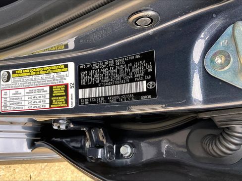 Used 2026 Toyota Camry SE w/ Convenience Package image 38