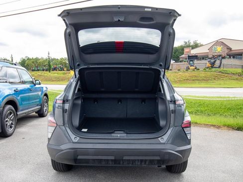 Certified 2025 Hyundai Kona SEL FWD image 30