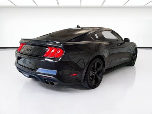 Used 2022 Ford Mustang GT w/ Black Accent Package RWD image 4