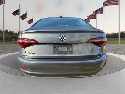 Used 2019 Volkswagen Jetta SEL FWD image 4