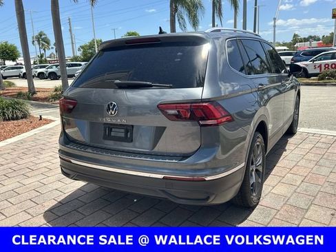 Certified 2022 Volkswagen Tiguan SE FWD image 7