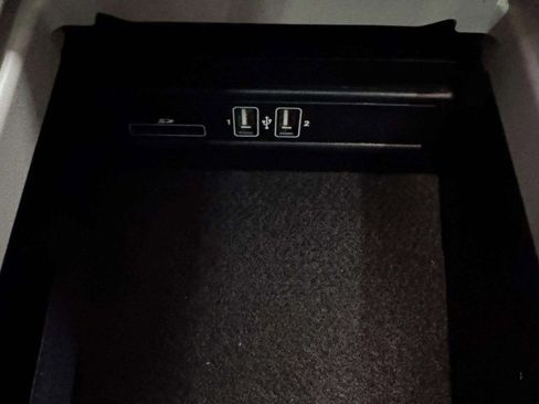 Used 2018 Mercedes-Benz E 400 Coupe image 37