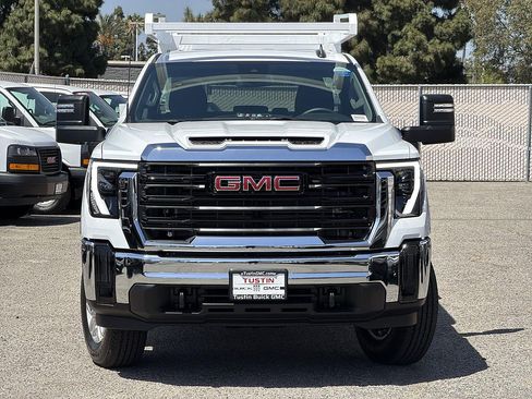 New 2026 GMC Sierra 2500 Pro w/ Convenience Package RWD image 2
