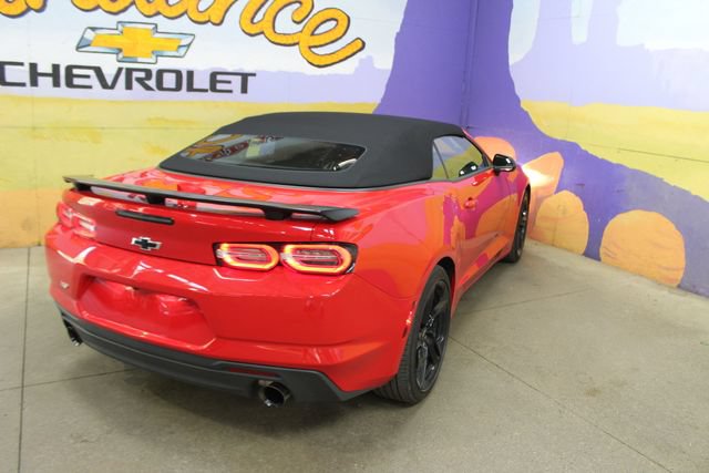 Used 2020 Chevrolet Camaro LT w/ RS Package RWD image 8