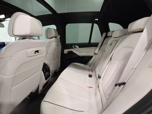 New 2026 BMW X5 xDrive40i w/ M Sport Package image 29