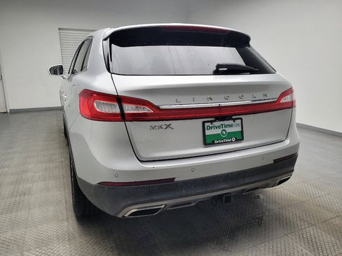 Used 2016 Lincoln MKX Reserve FWD image 6