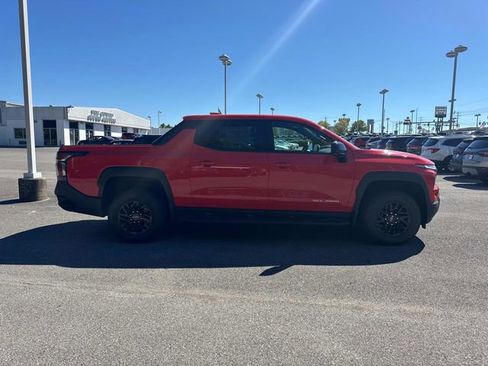 New 2026 Chevrolet Silverado EV LT AWD/4WD image 3