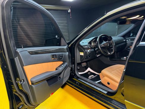 Used 2010 Mercedes-Benz E 550 Sedan image 32