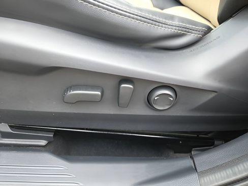 Used 2022 Subaru Outback Limited XT image 18