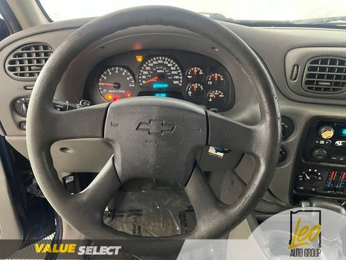 Used 2004 Chevrolet TrailBlazer LS w/ LS Preferred Equipment Group AWD/4WD image 14