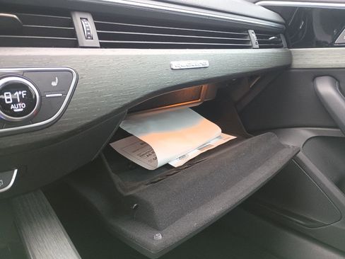 Used 2021 Audi A4 2.0T Premium w/ Convenience Package image 25