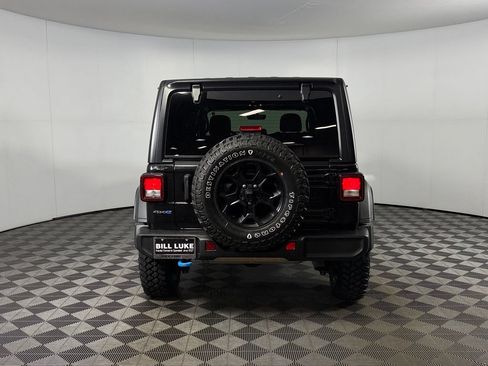 Used 2023 Jeep Wrangler Unlimited w/ 8.4" Radio Group AWD/4WD image 7
