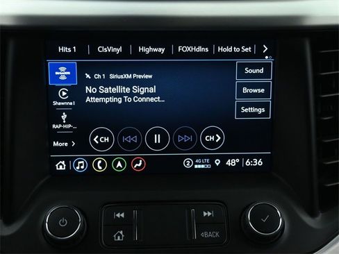 Used 2023 GMC Acadia SLT image 32