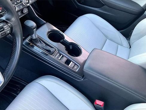 Used 2025 Honda Civic Sport Touring image 17