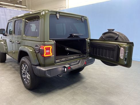 Certified 2024 Jeep Wrangler Sahara image 31
